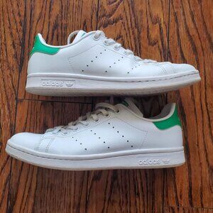 Adidas Stan Smith Shoe White + Green | Kids size 6 or Women's size 8